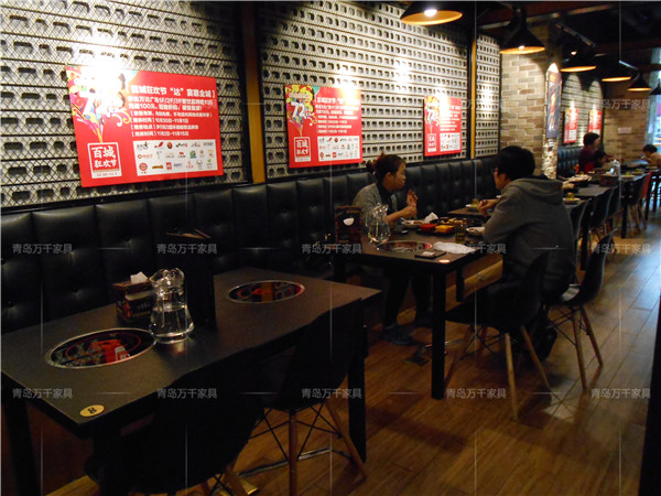  客瑞吉芝士排骨 李村萬(wàn)達(dá)店火燒石餐桌