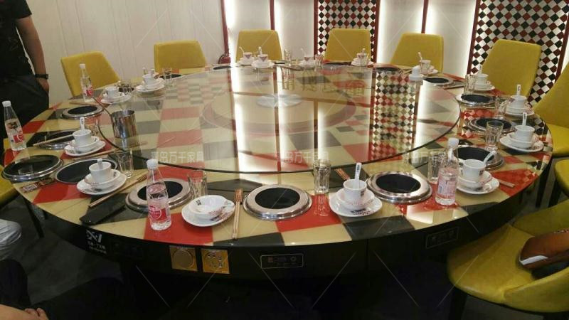  皇家肚場(chǎng) 無煙火鍋