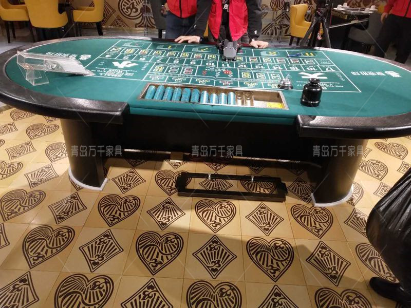  皇家肚場(chǎng) 無煙火鍋