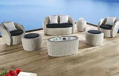 簡(jiǎn)約風(fēng)格的青島戶外酒店桌椅有哪些類型