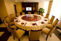 青島酒店桌椅批發(fā)采購哪家好？